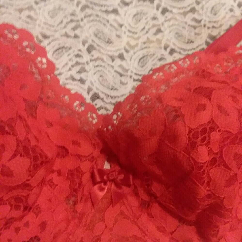 Victoria's secret "Very Sexy" red lace bra 36DD - Picture 2 of 6